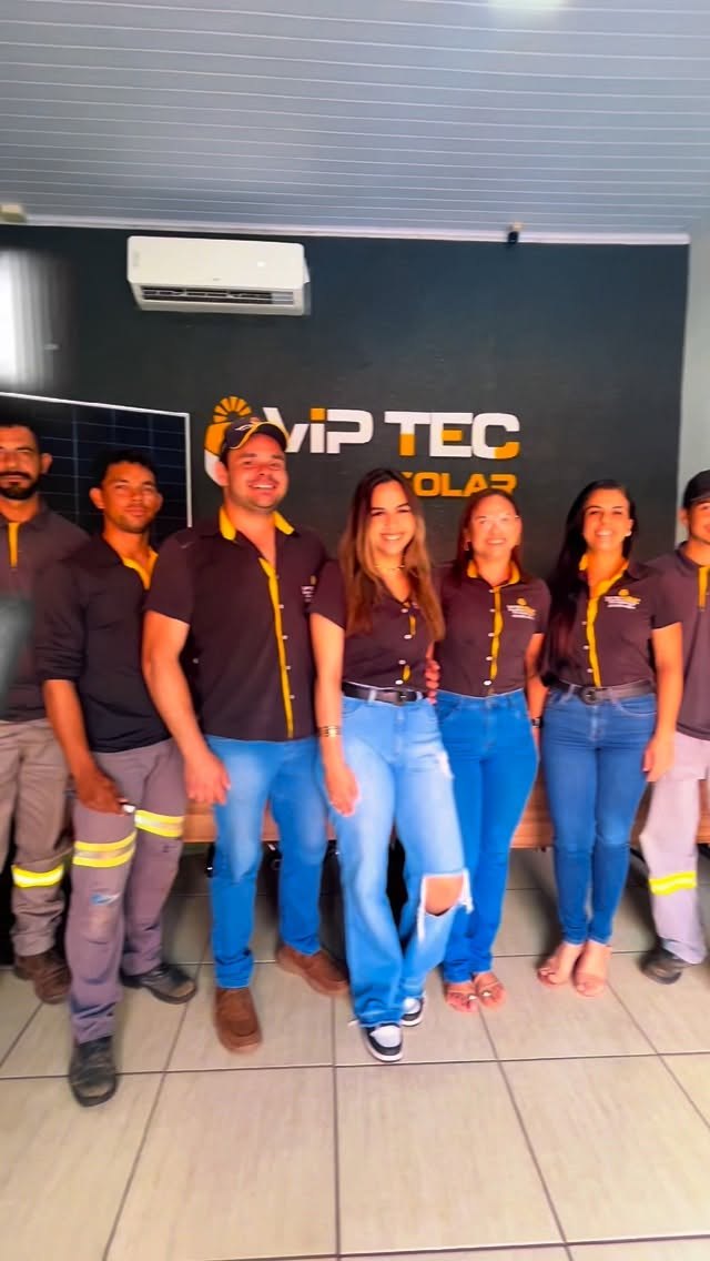 Equipe completa na loja