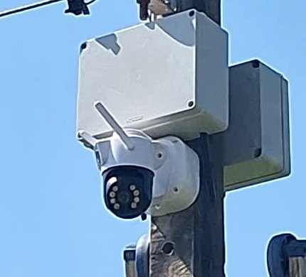 Câmera Wi-Fi no poste